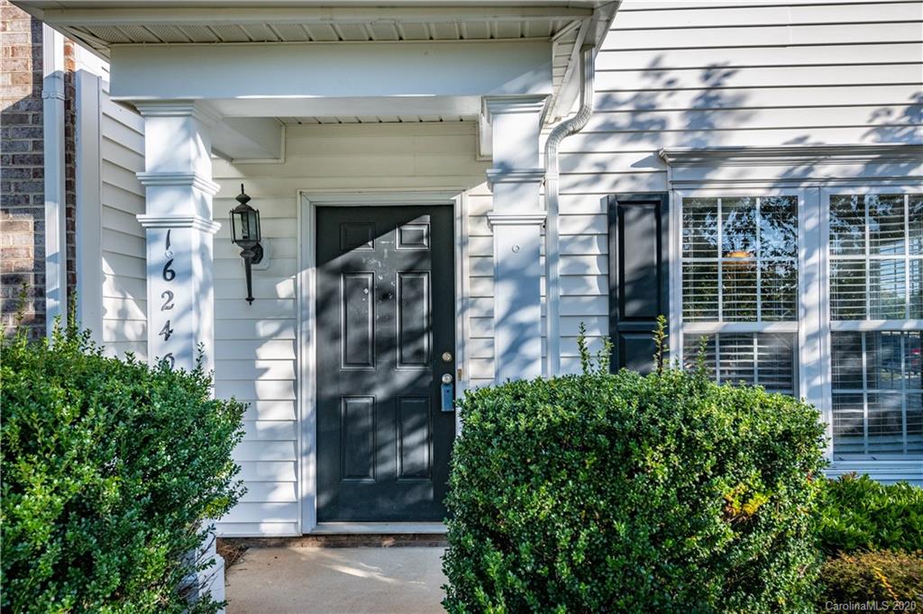 16240 Hayfield Road Charlotte, NC 28213 - Photo 2 of 35 Gallery Image 2