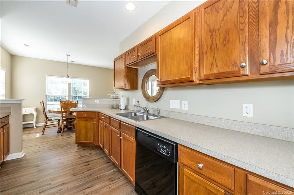 16240 Hayfield Road Charlotte, NC 28213 - Photo 12 of 35 Gallery Image 12