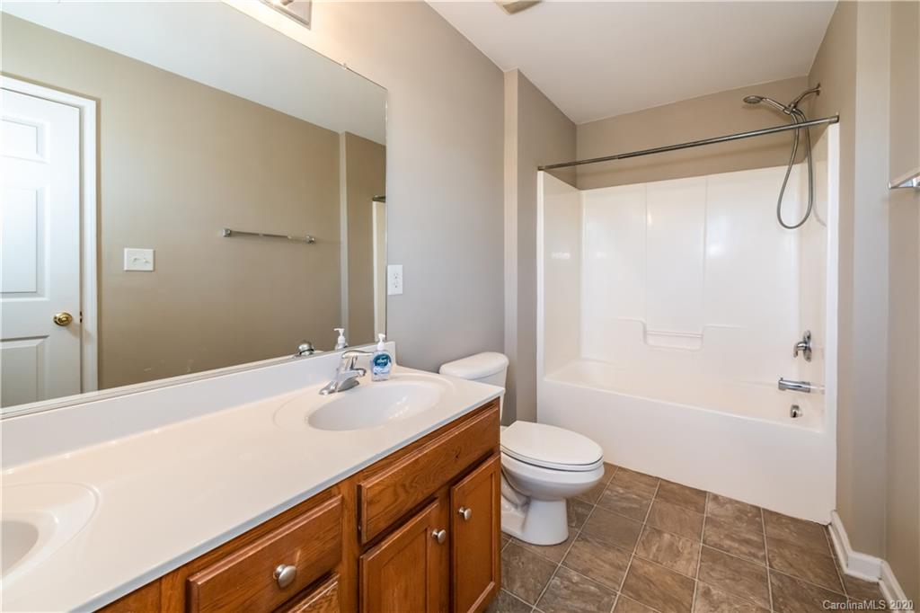 16240 Hayfield Road Charlotte, NC 28213 - Photo 29 of 35 Gallery Image 29