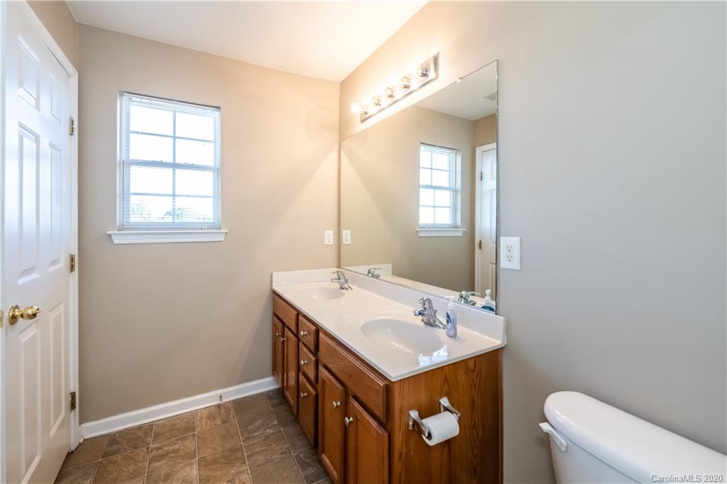 16240 Hayfield Road Charlotte, NC 28213 - Photo 30 of 35 Gallery Image 30