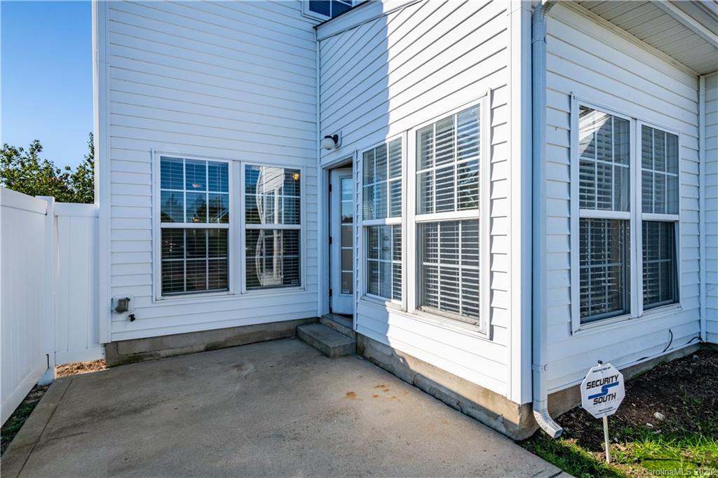 16240 Hayfield Road Charlotte, NC 28213 - Photo 31 of 35 Gallery Image 31
