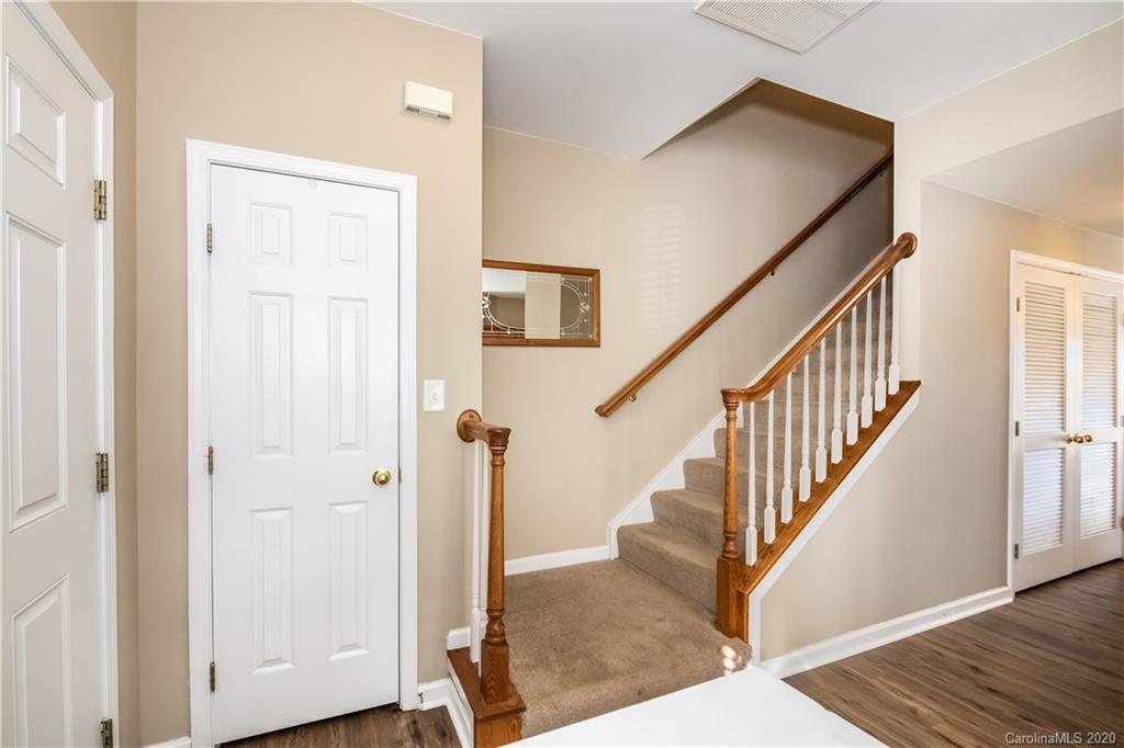 16240 Hayfield Road Charlotte, NC 28213 - Photo 5 of 35 Gallery Image 5