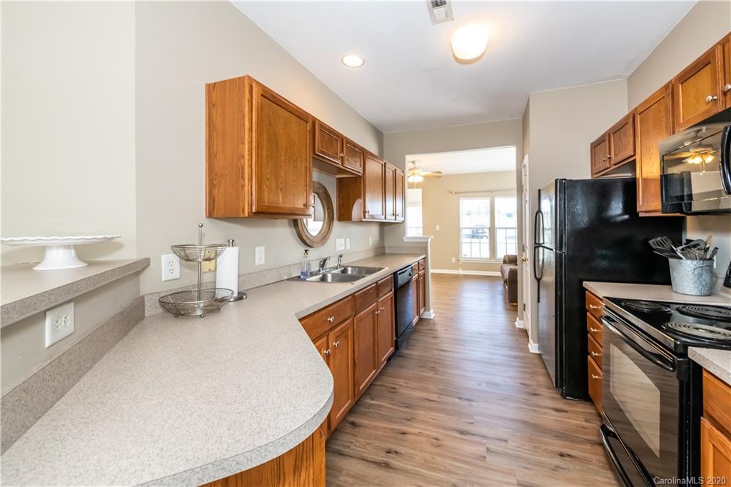 16240 Hayfield Road Charlotte, NC 28213 - Photo 9 of 35 Gallery Image 9