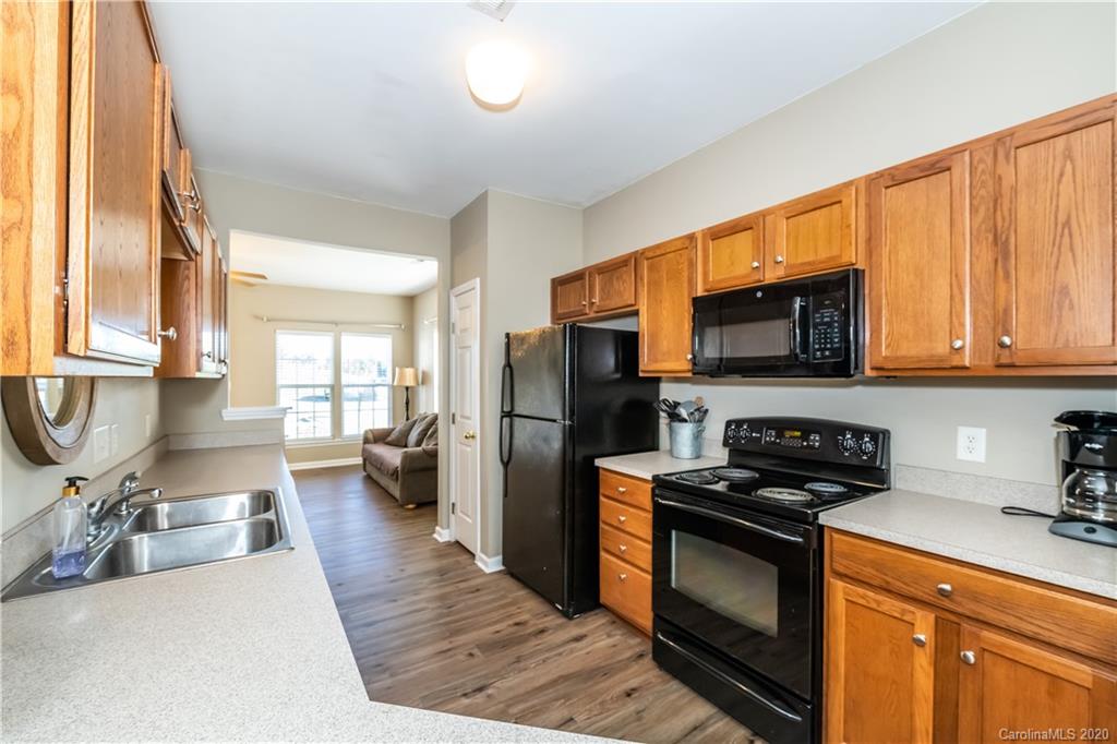 16240 Hayfield Road Charlotte, NC 28213 - Photo 10 of 35 Gallery Image 10