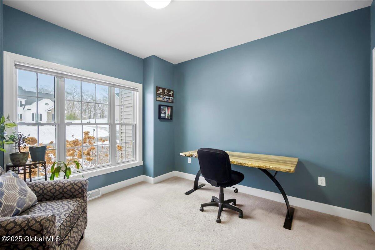 31 Tamarack Lane Colonie, NY 12309 - Photo 15 of 42 21-P1060070