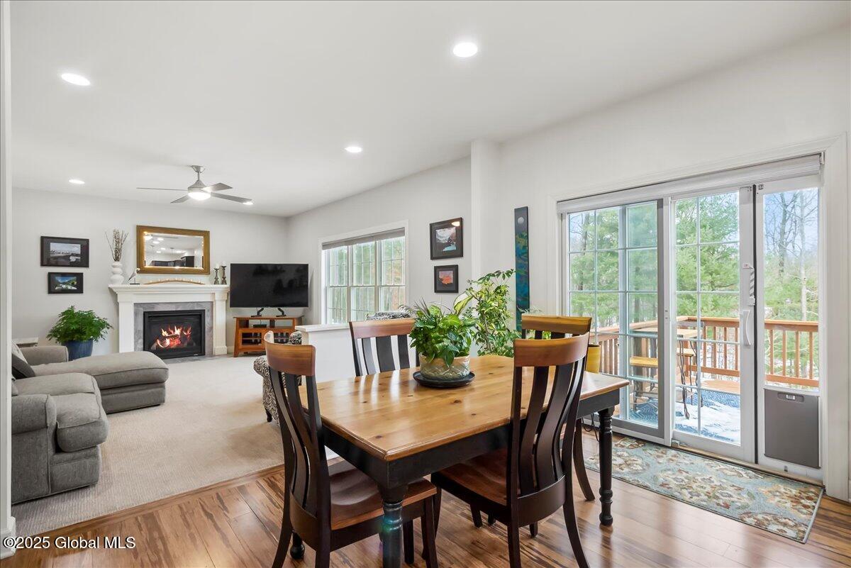 31 Tamarack Lane Colonie, NY 12309 - Photo 10 of 42 12-P1040994