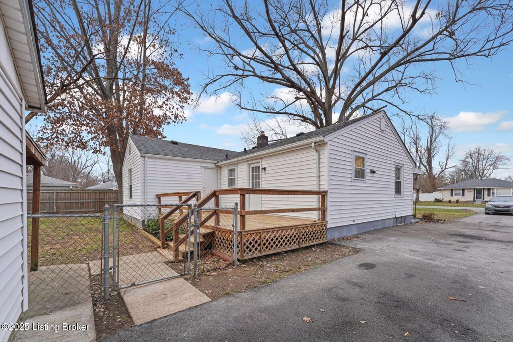 2710 Pioneer Road Louisville, KY 40216 - Photo 22 of 22 photo_online_021