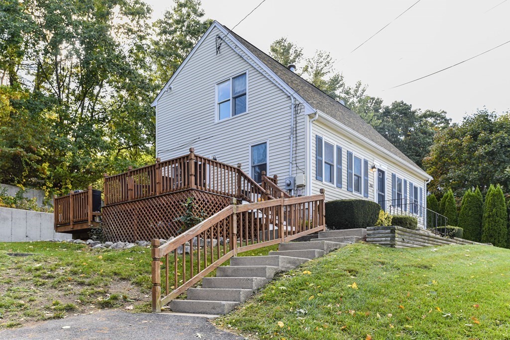 200 Cedarwood Road Stoughton, MA 02072 - Photo 2 of 28