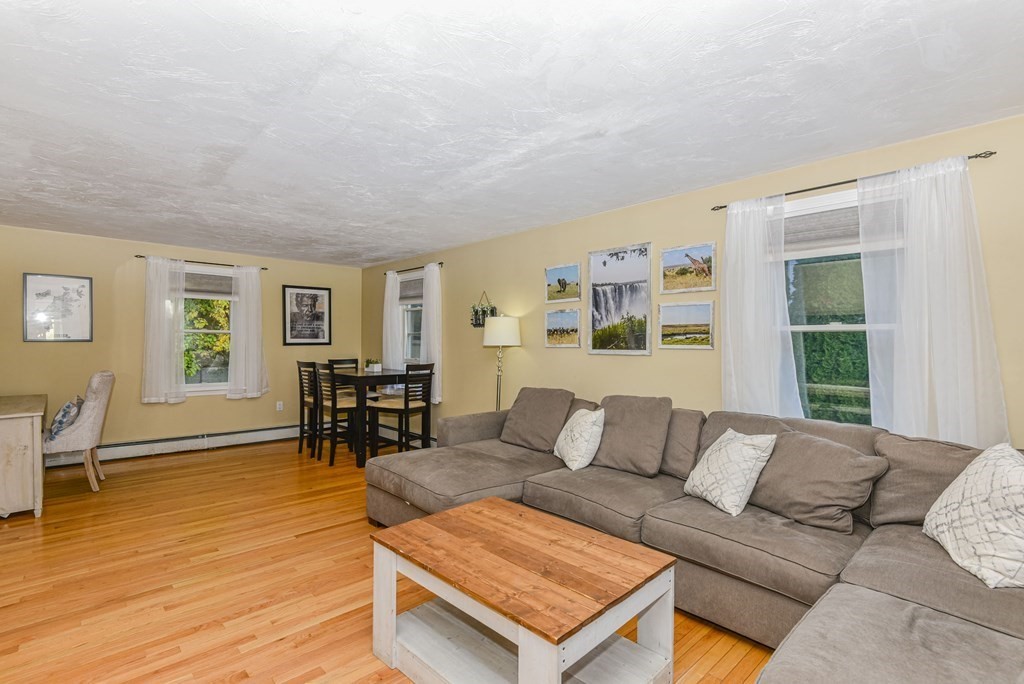 200 Cedarwood Road Stoughton, MA 02072 - Photo 4 of 28