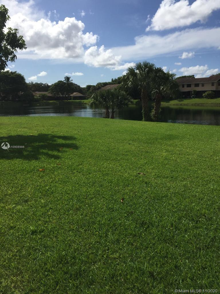 5465 Gate Lake Road, Unit 5465 Tamarac, FL 33319 - Photo 13 of 18