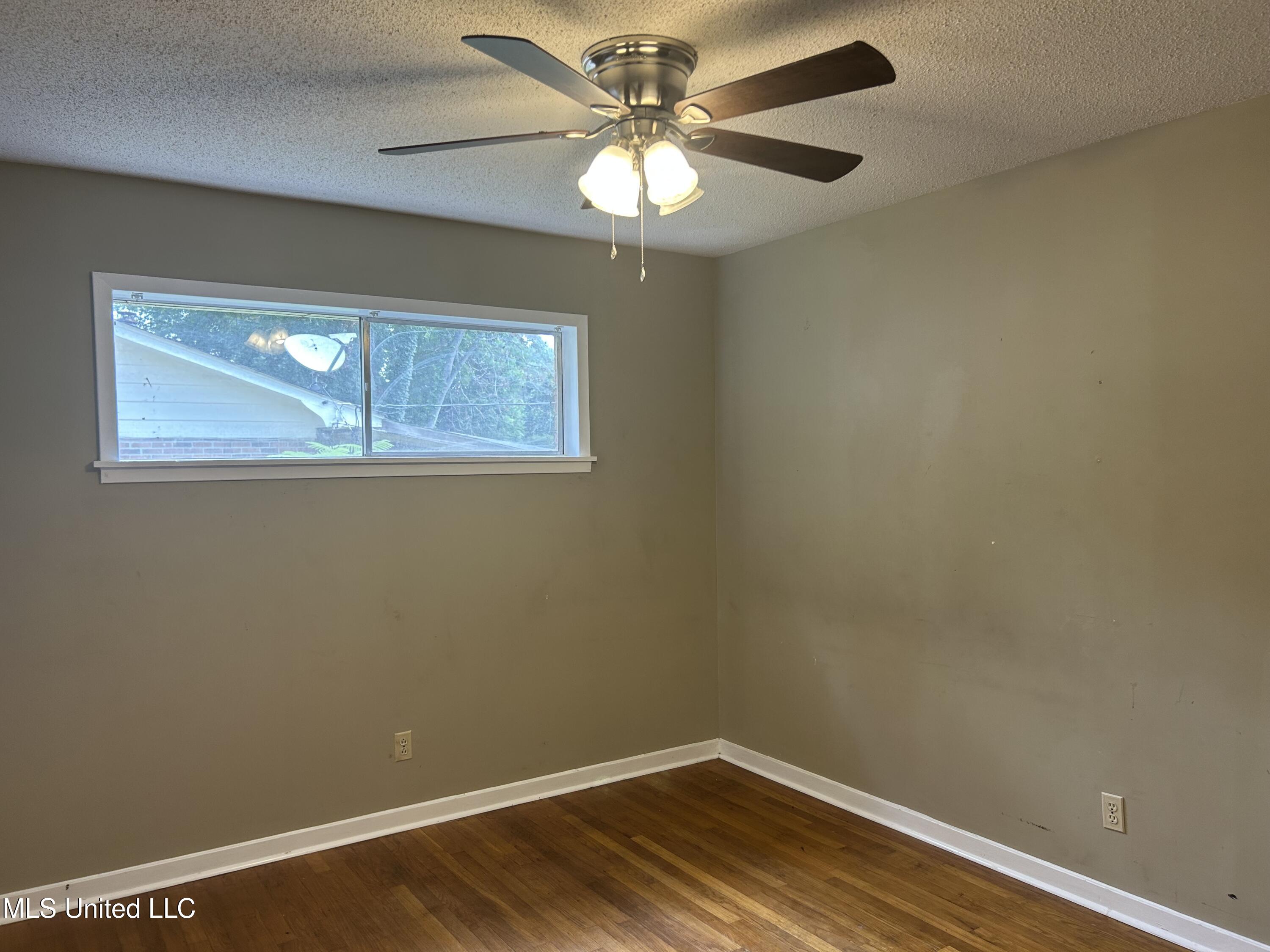 11 Shadow Lane Natchez, MS 39120 - Photo 11 of 21 IMG_1204