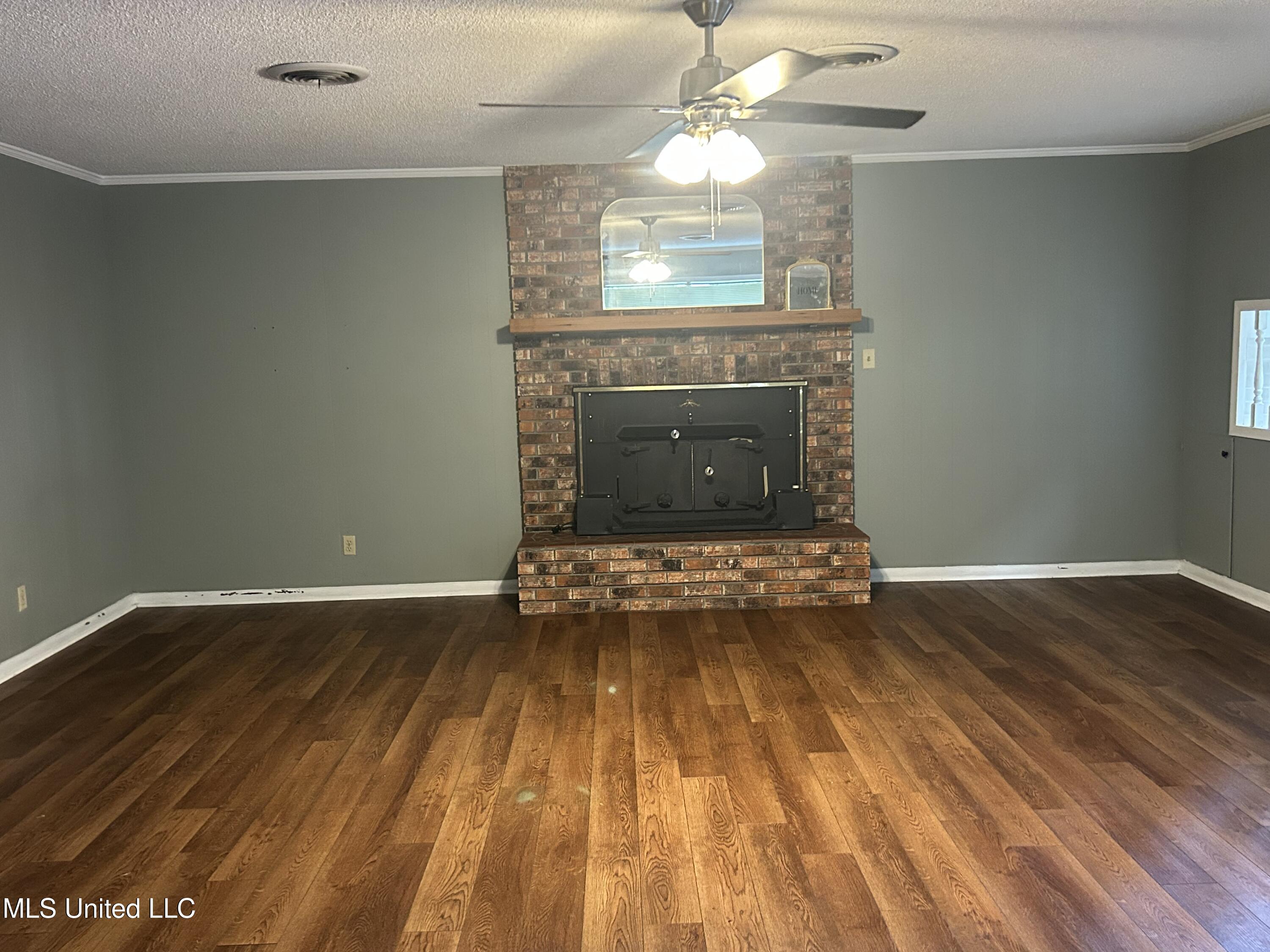 11 Shadow Lane Natchez, MS 39120 - Photo 8 of 21 IMG_1200