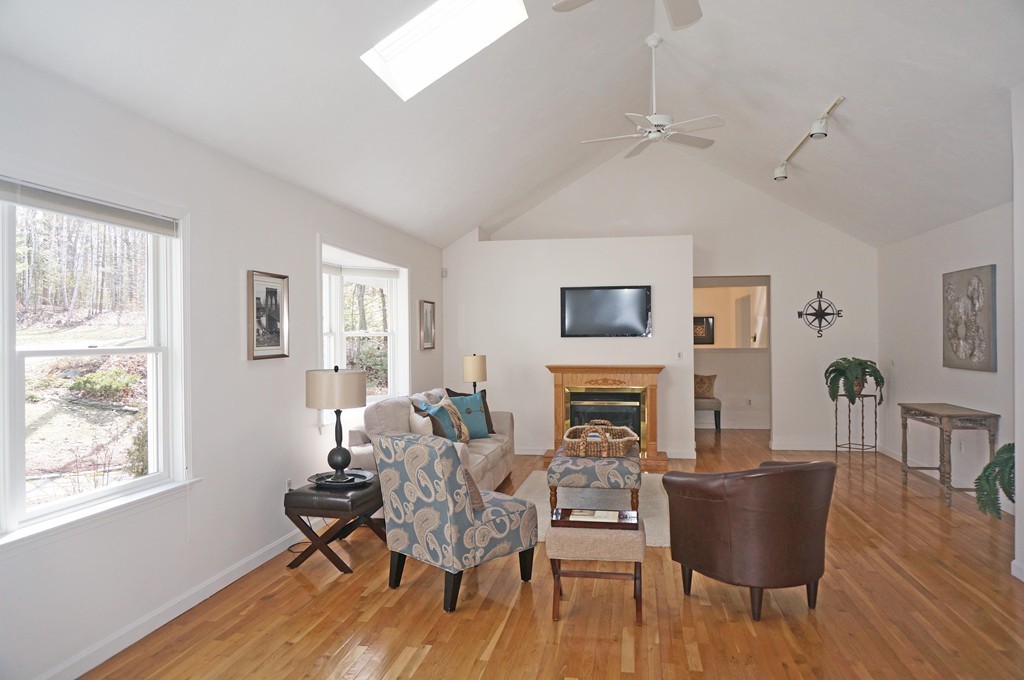 215 Whiley Road Groton, MA 01450 - Photo 10 of 30