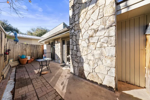 $279,000 | 103 Dawn, Unit 6, Horseshoe Bay, TX 78657