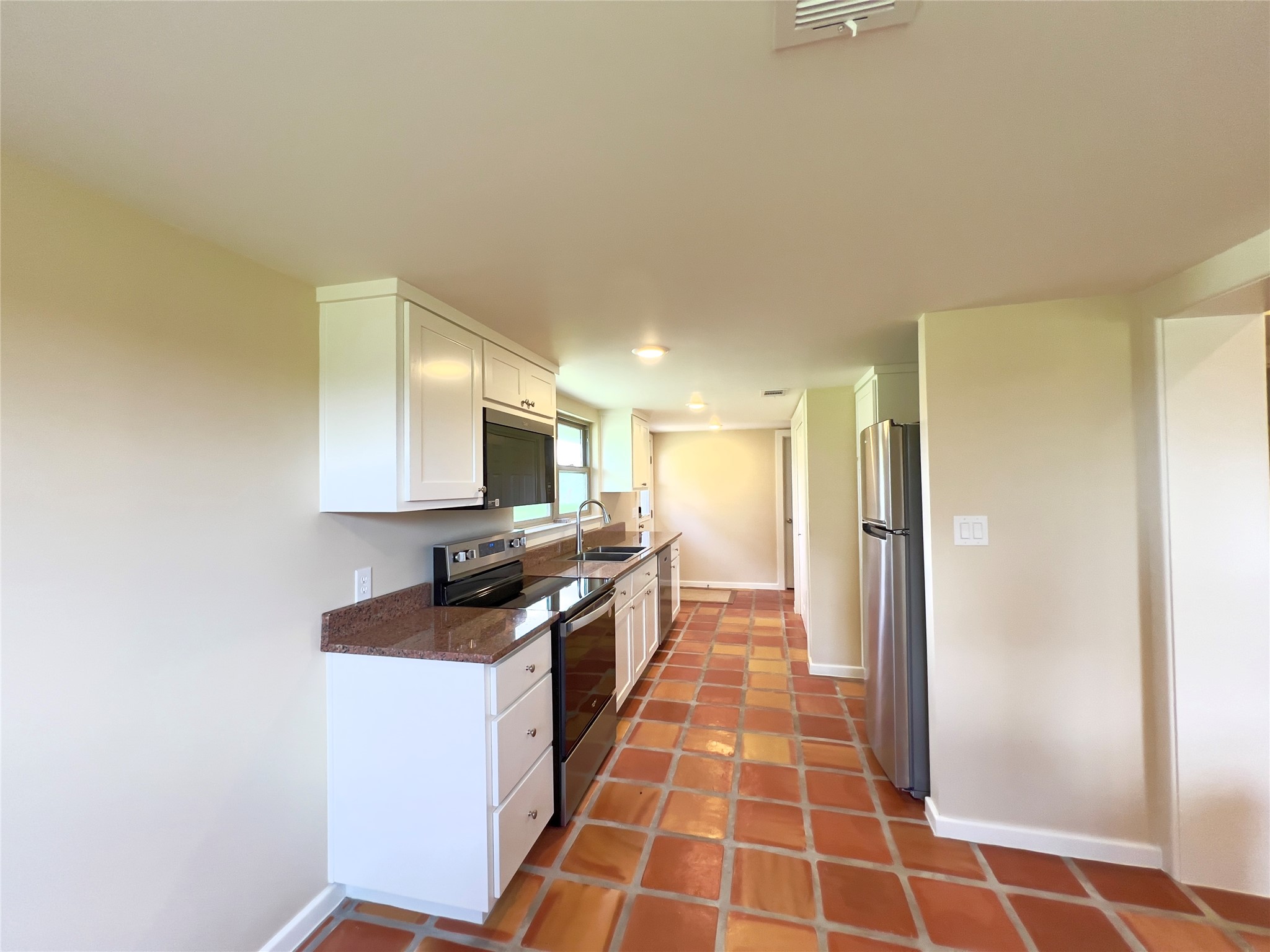 1366 Narrows Road Blanco, TX 78606 - Photo 11 of 29