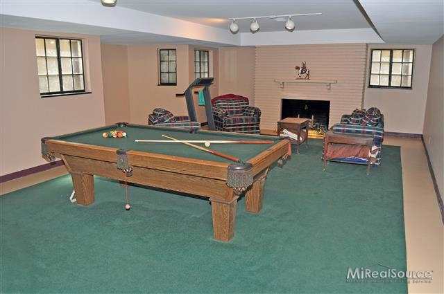372 Provencal Road Grosse Pointe, MI 48236 - Photo 21 of 30 31183485-20.JPG