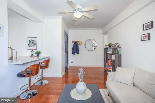 $2,995 | 2100 19th Street Northwest, Unit 701, Washington, DC 20009