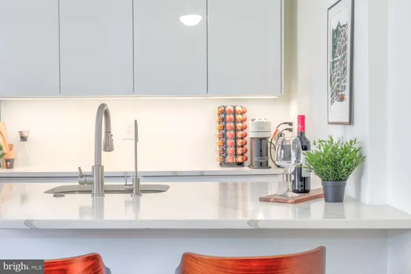 $2,995 | 2100 19th Street Northwest, Unit 701, Washington, DC 20009