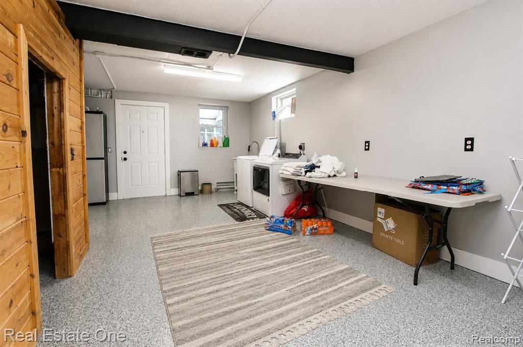1325 South Hospital Road Waterford, MI 48327 - Photo 21 of 54