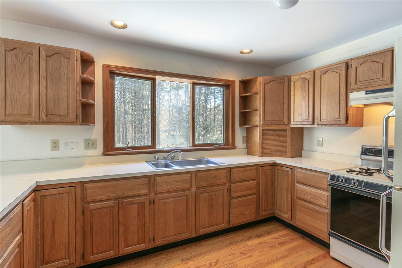 387 Hawk Pine Road Norwich, VT 05055 - Photo 6 of 39
