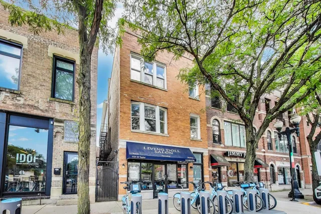$1,750 | 1131 West Taylor Street, Unit 1R, Chicago, IL 60607