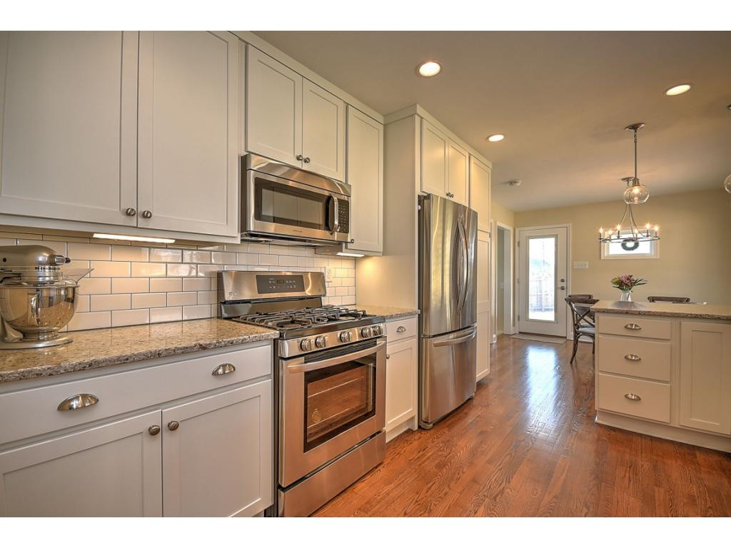 105 Carlton Road Bristol, TN 37620 - Photo 12 of 36 Photo 12