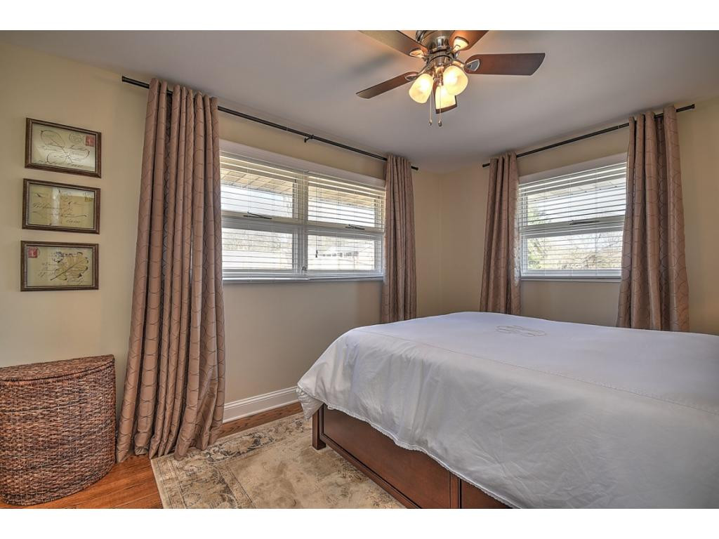 105 Carlton Road Bristol, TN 37620 - Photo 16 of 36 Photo 16