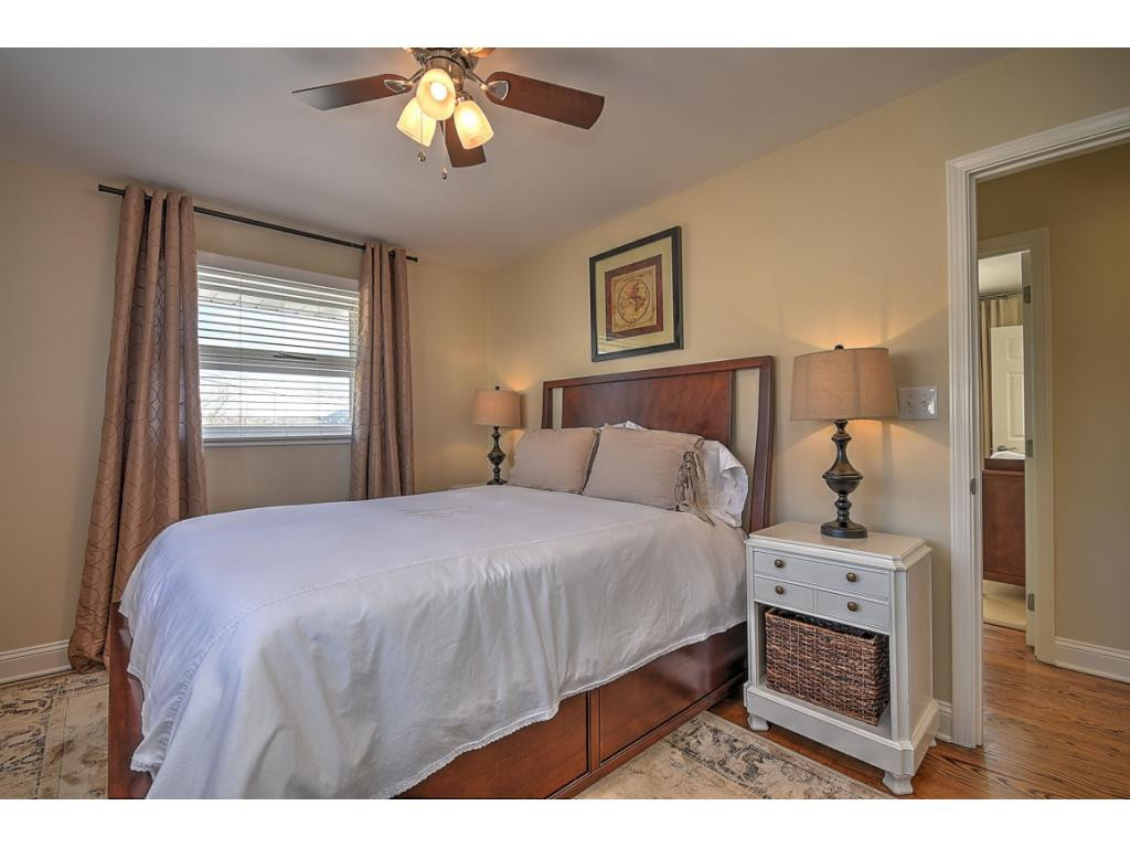 105 Carlton Road Bristol, TN 37620 - Photo 17 of 36 Photo 17