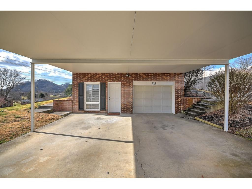 105 Carlton Road Bristol, TN 37620 - Photo 34 of 36 Photo 34