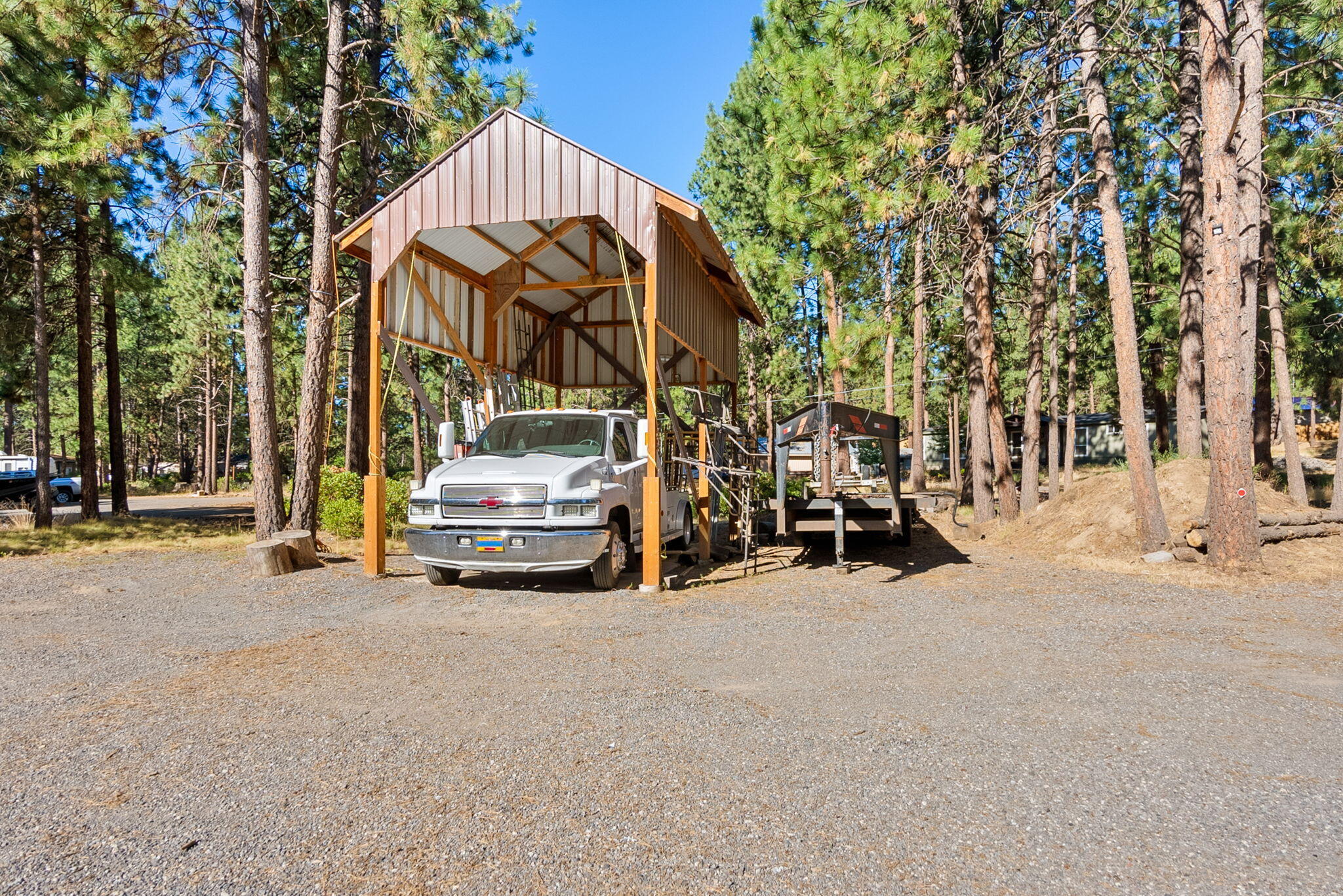19275 Cherokee Road Bend, OR 97702 - Photo 7 of 47 6-web-or-mls-Riley Visuals-6