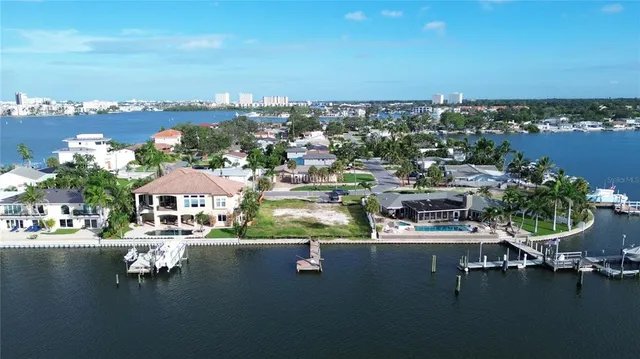 $1,290,000 | 2000 Dolphin Boulevard South, St. Petersburg, FL 33707