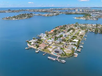 $1,290,000 | 2000 Dolphin Boulevard South, St. Petersburg, FL 33707