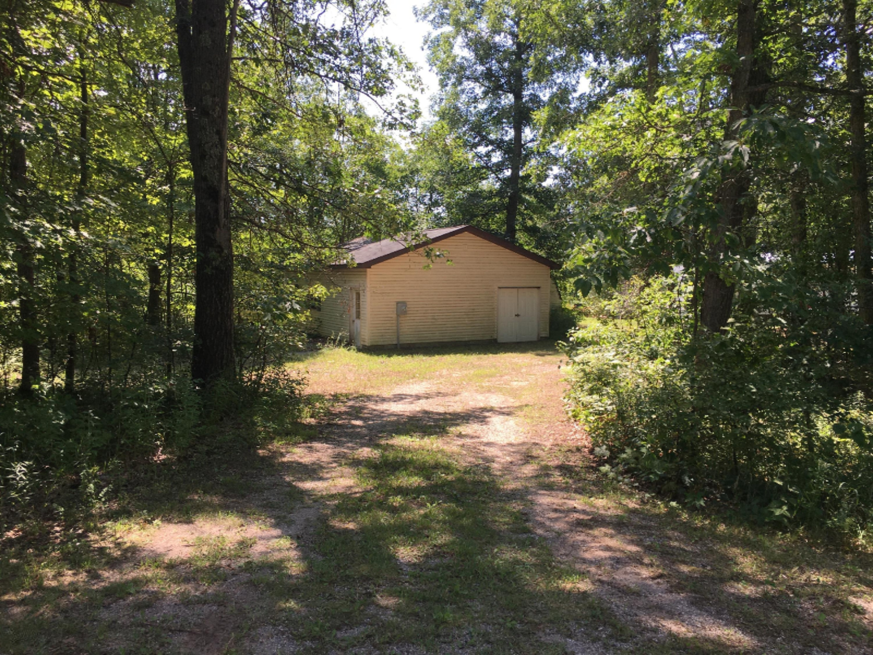 21265 Jefferson Road Morley, MI 49336 - Photo 2 of 10 IMG-1854
