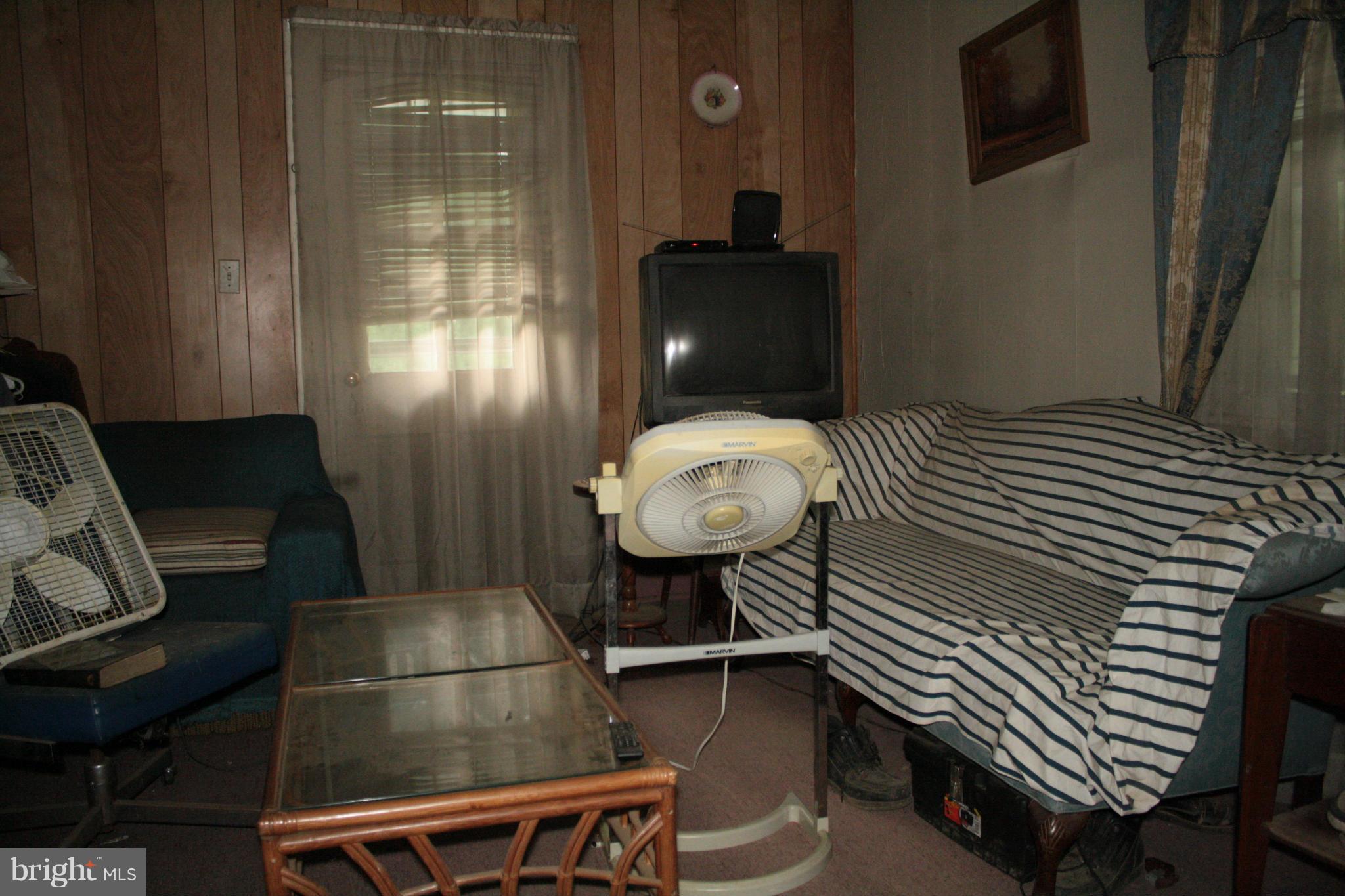 14319 Cuba Road Cockeysville, MD 21030 - Photo 15 of 30 Living Room