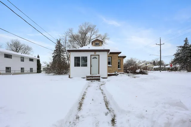 $169,000 | 1102 13th Avenue South, St. Cloud, MN 56301