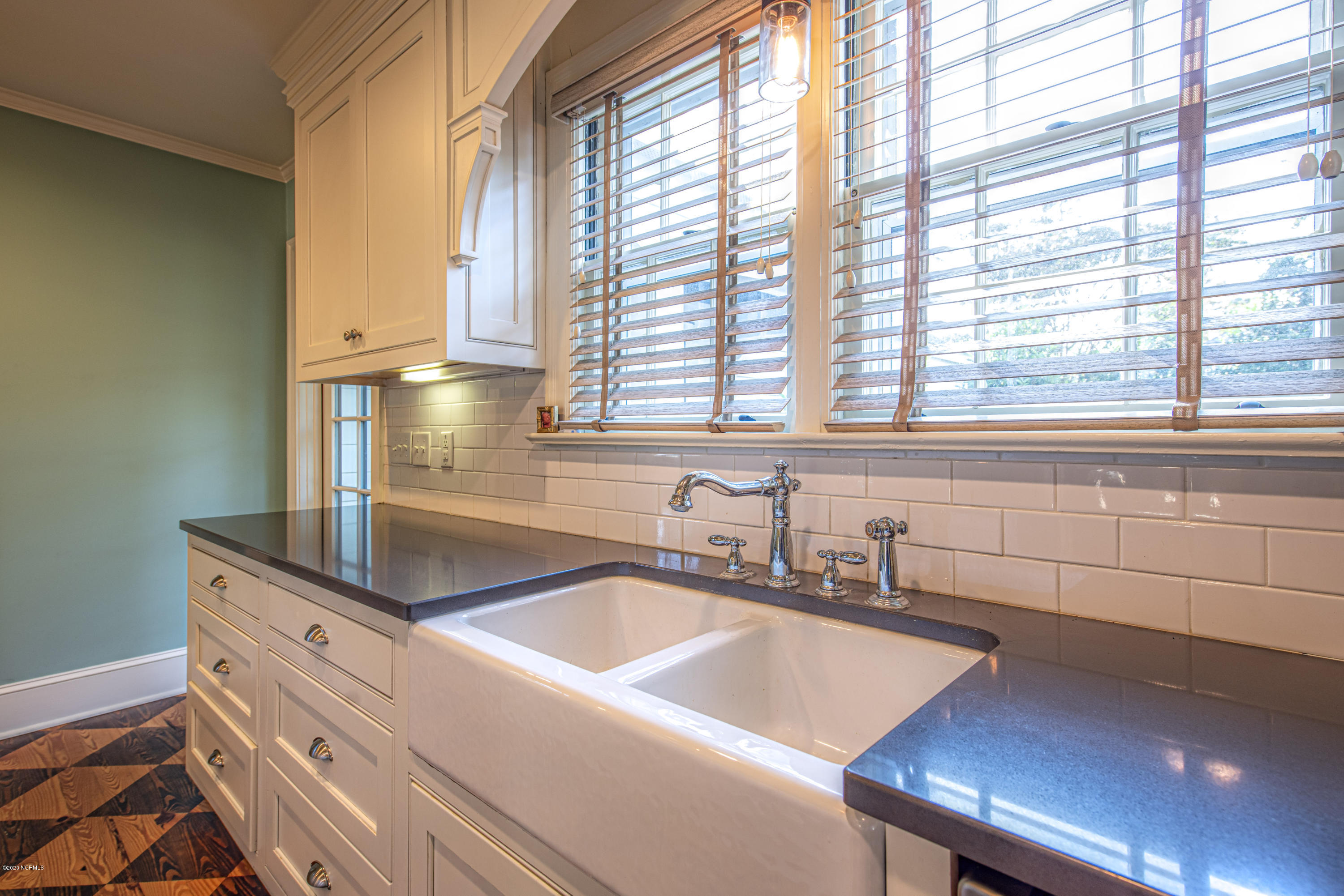 1509 Tryon Road New Bern, NC 28560 - Photo 14 of 43 Kitchen