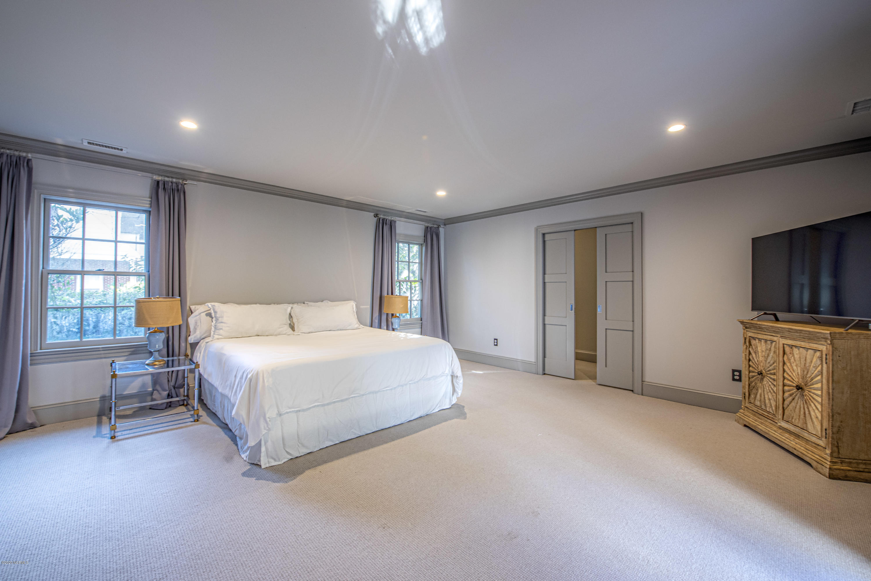 1509 Tryon Road New Bern, NC 28560 - Photo 19 of 43 Downstairs Master