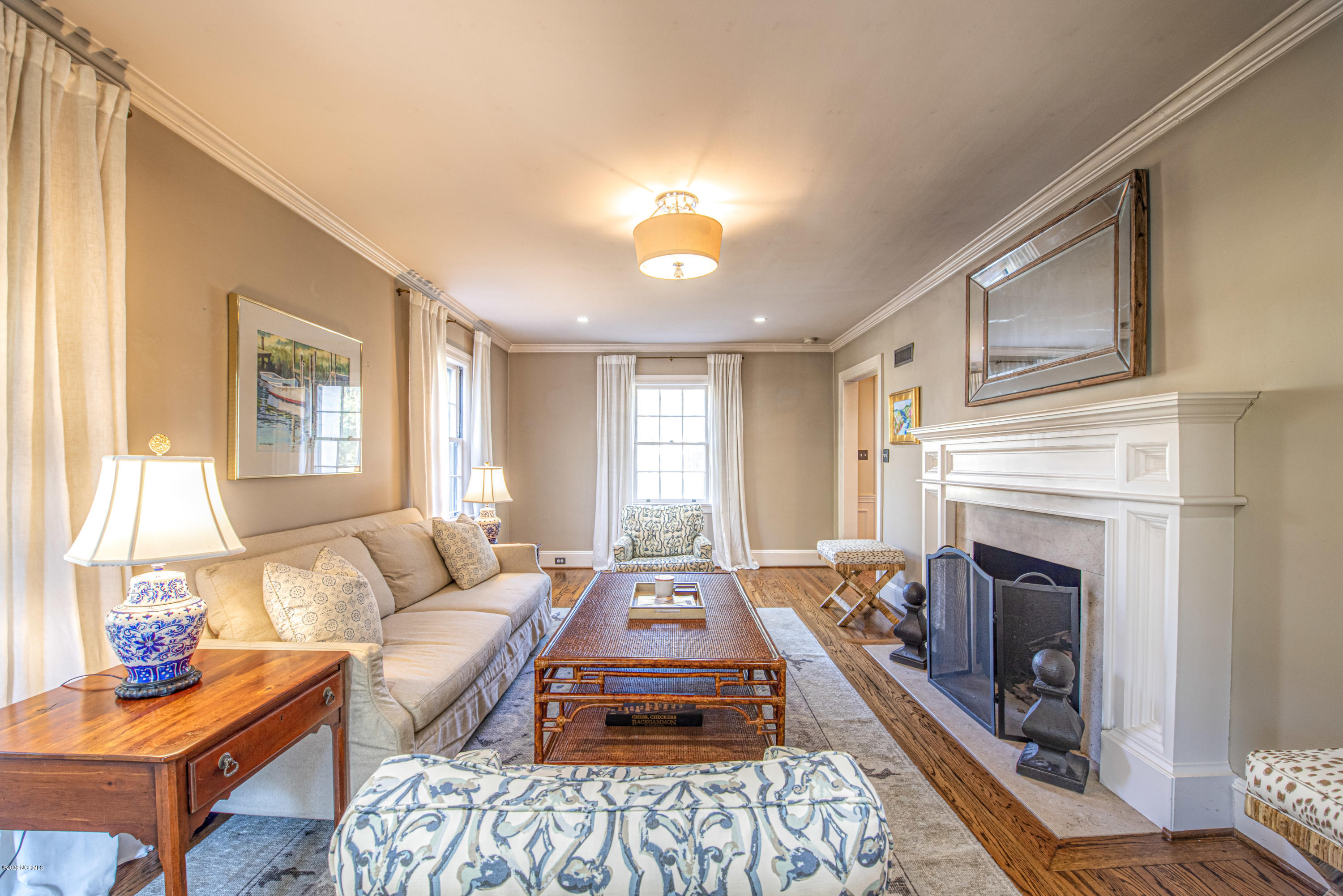 1509 Tryon Road New Bern, NC 28560 - Photo 2 of 43 Living Room