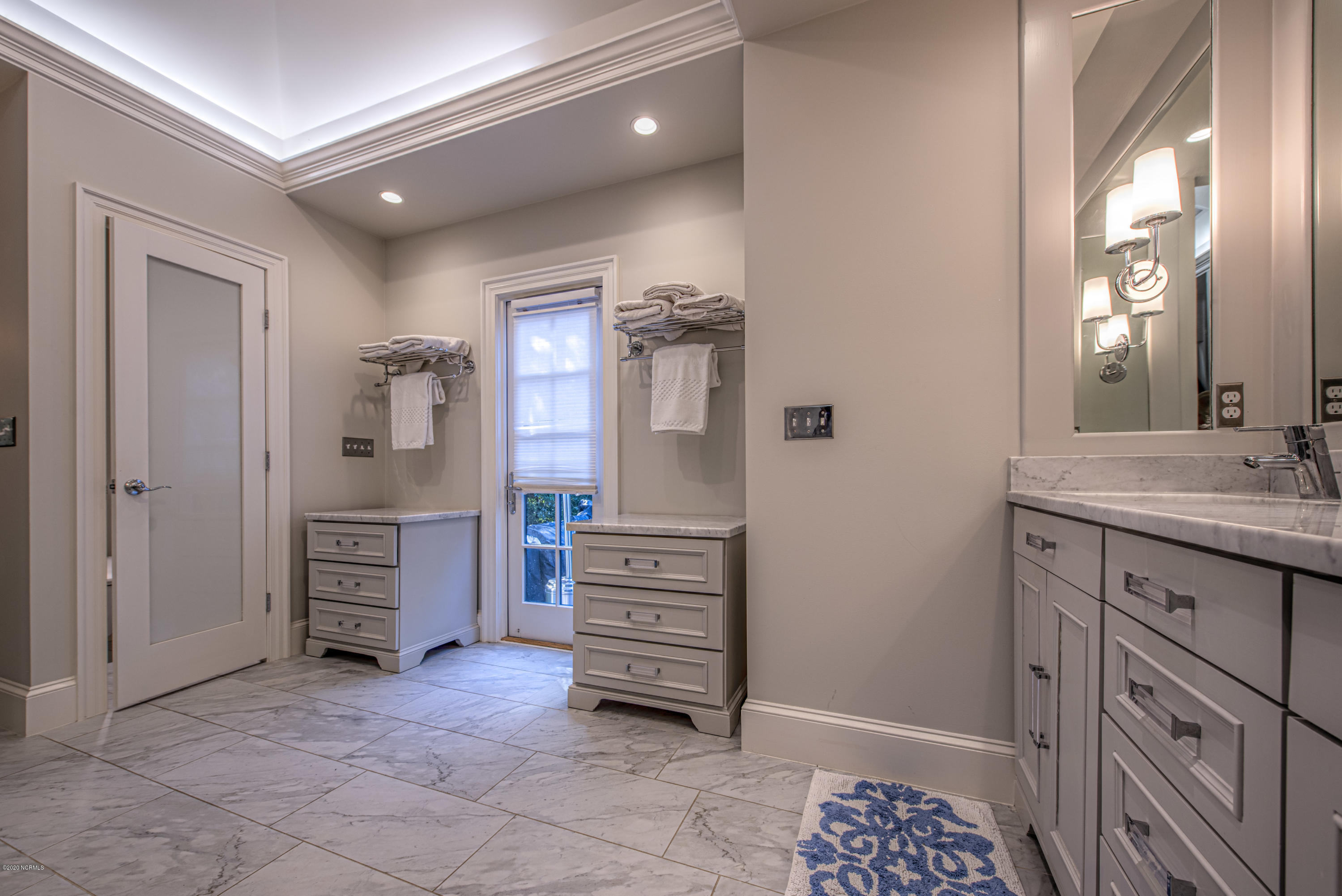 1509 Tryon Road New Bern, NC 28560 - Photo 21 of 43 Downstairs Master Bathroom