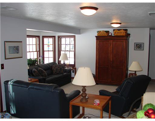 59429 Clover Road Mishawaka, IN 46544 - Photo 9 of 12
