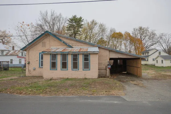 $80,000 | 6 Myrtle Street, Madison, ME 04950