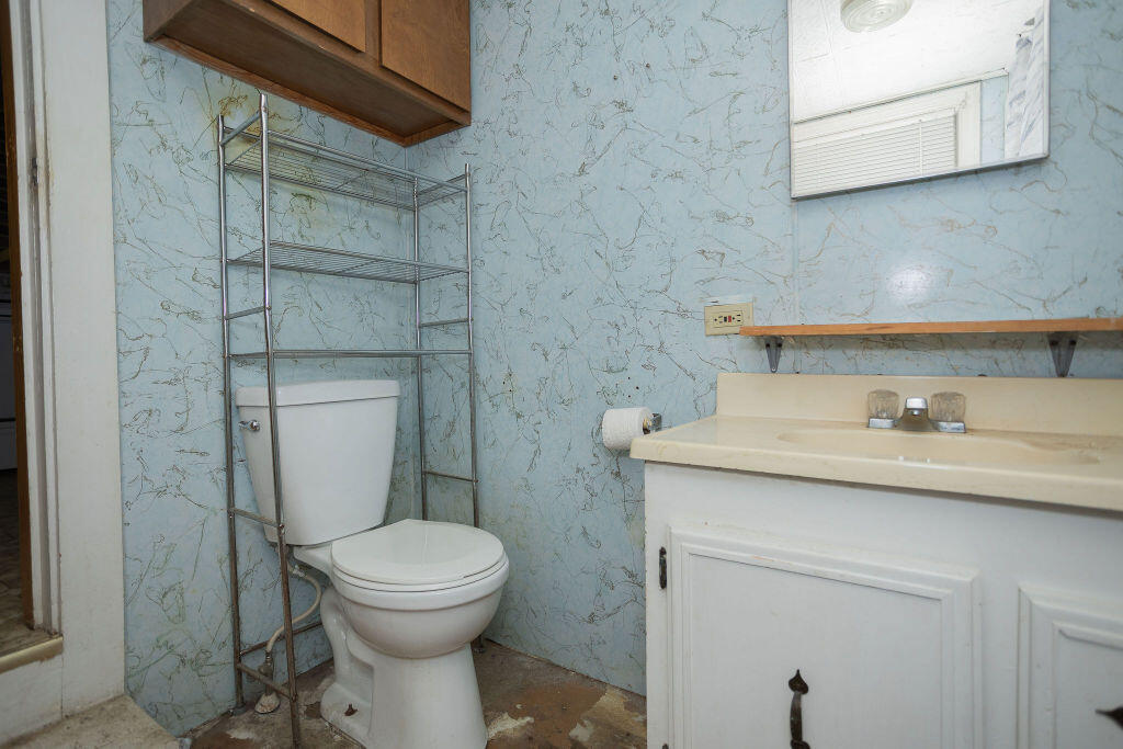 6 Myrtle Street Madison, ME 04950 - Photo 14 of 34 taylor-kaminsky-photo-14