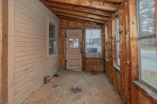 $80,000 | 6 Myrtle Street, Madison, ME 04950