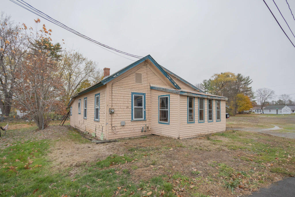 6 Myrtle Street Madison, ME 04950 - Photo 21 of 34 taylor-kaminsky-photo-22