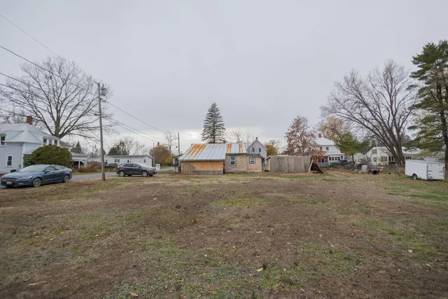 $109,000 | 6 Myrtle Street, Madison, ME 04950