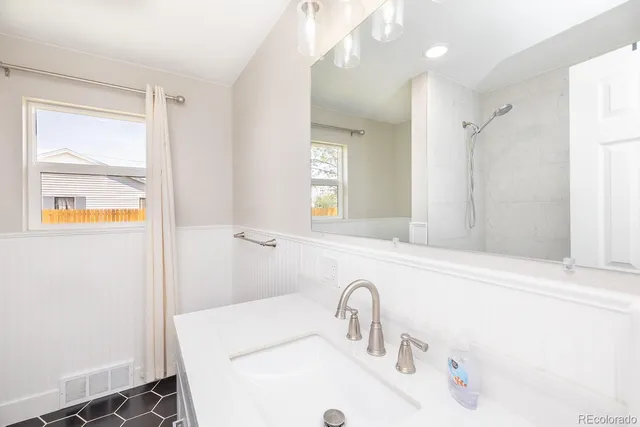 $390,000 | 425 G Avenue, Limon, CO 80828