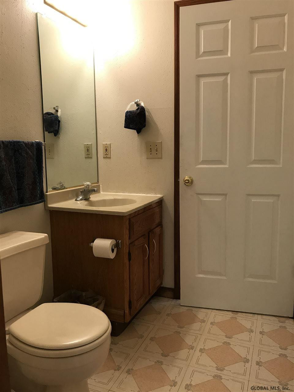5 Ritannie Court Colonie, NY 12110 - Photo 13 of 25 Photo 13