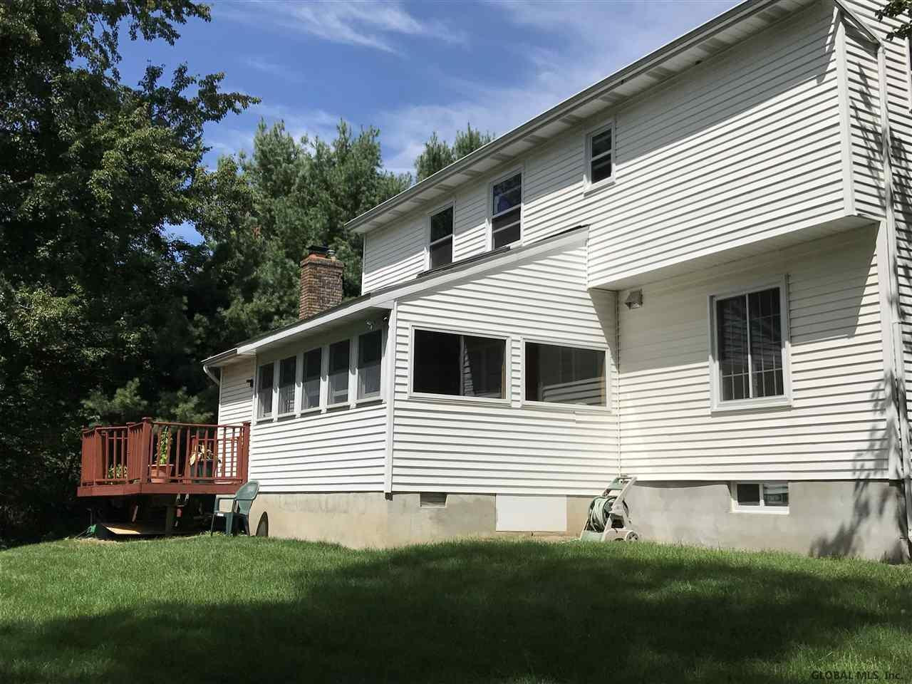 5 Ritannie Court Colonie, NY 12110 - Photo 2 of 25 Photo 2