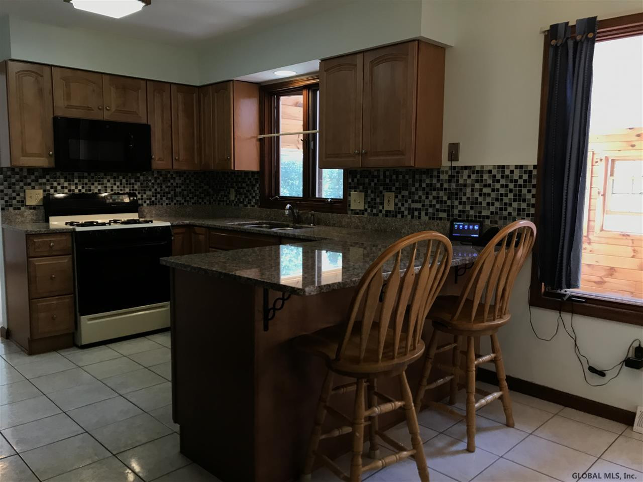 5 Ritannie Court Colonie, NY 12110 - Photo 5 of 25 Photo 5