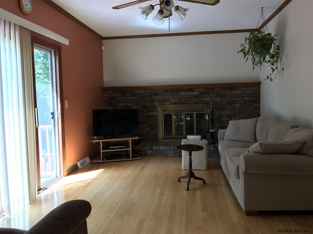 5 Ritannie Court Colonie, NY 12110 - Photo 10 of 25 Photo 10